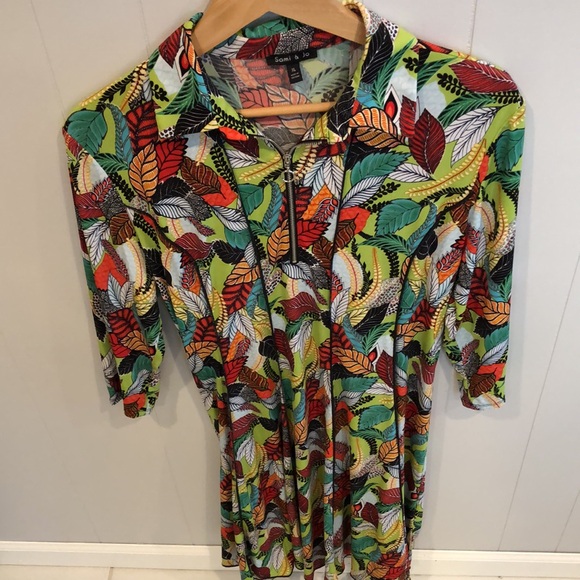 Sami & Jo bright leaves pattern collared with 3/4 zip up front midi dress - Picture 2 of 8